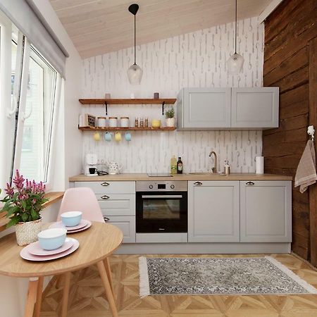 Cute Apartment, Next To Old Town, With Free Parking Tallinn Exterior photo