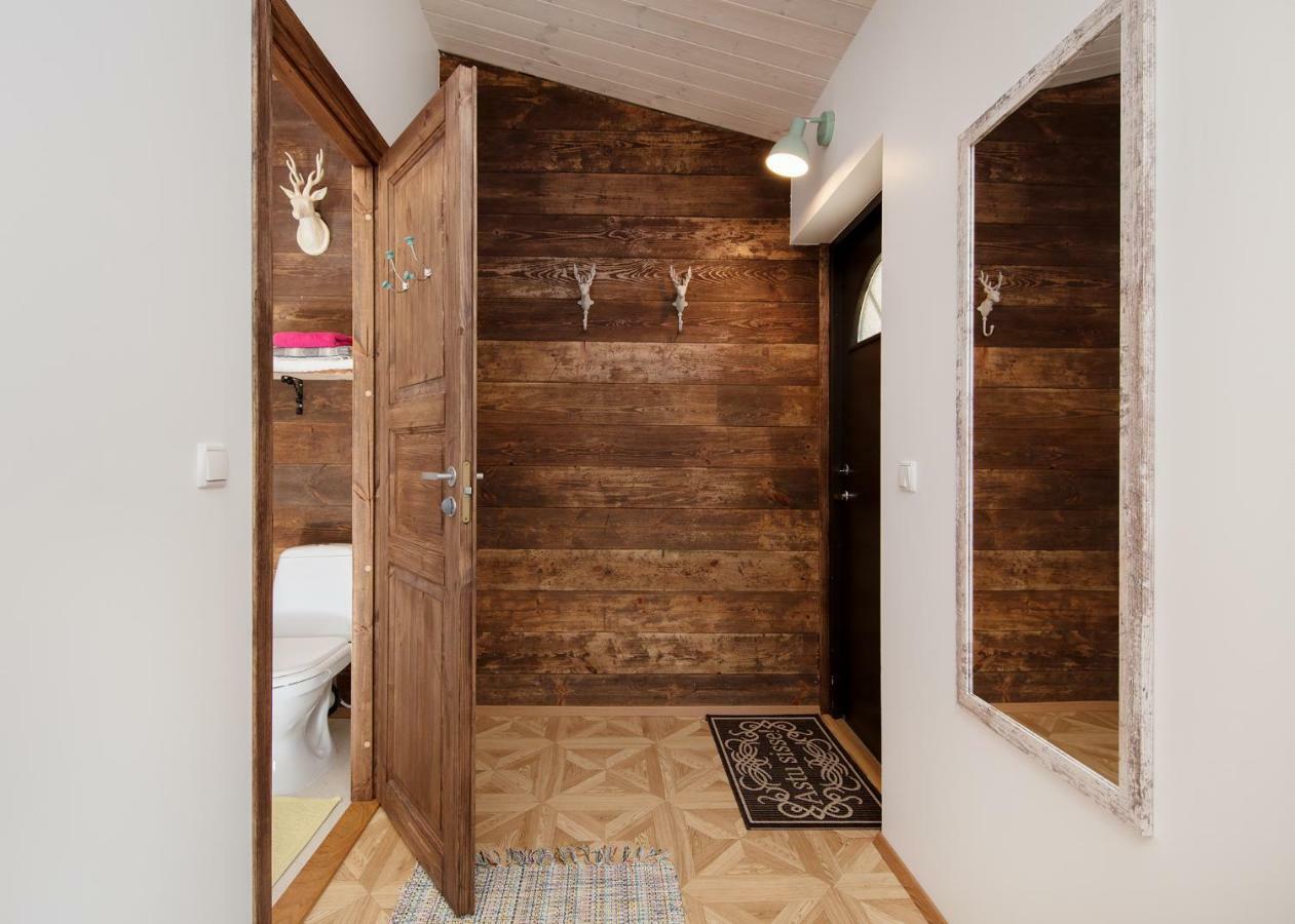 Cute Apartment, Next To Old Town, With Free Parking Tallinn Exterior photo